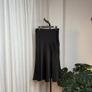 Banana Republic Factory Sateen Midi Skirt with side slit - Size 8
